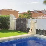 My Island Escape - Sea Views - Private Pool, Sauna Villa