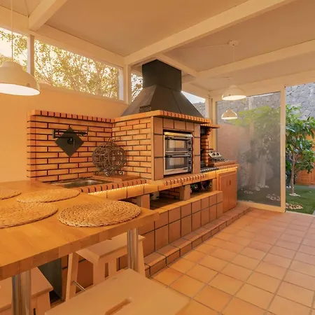 My Island Escape - Sea Views - Private Pool, Sauna Villa