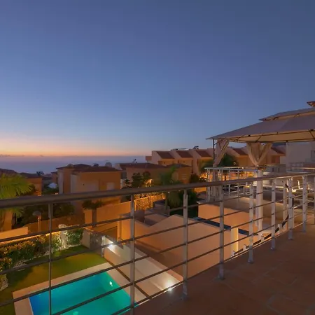 My Island Escape - Sea Views - Private Pool, Sauna *
