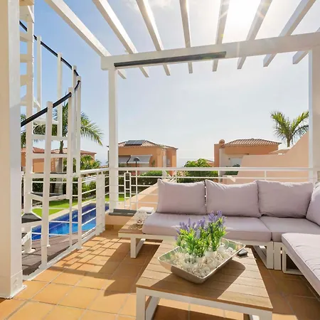 My Island Escape - Sea Views - Private Pool, Sauna Villa